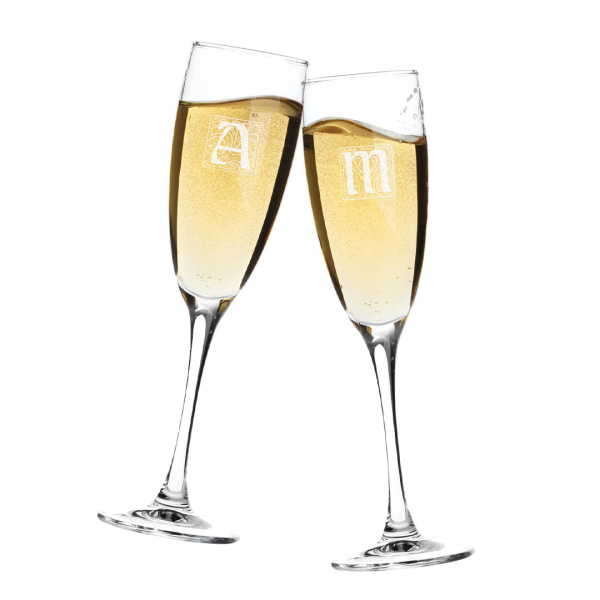 Engraved champagne flutes with initial Engraved champagne flutes with initial