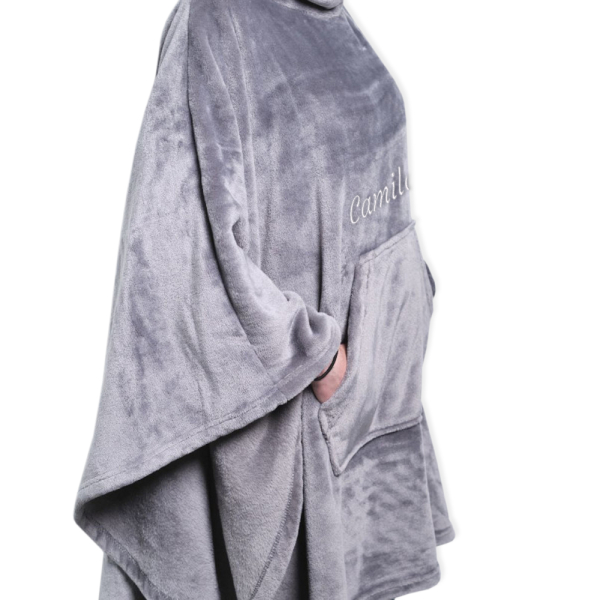 Personalised anthracite fleece poncho blanket Personalised anthracite fleece poncho blanket