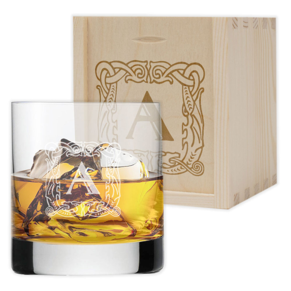 Engraved whisky glass with initial Engraved whisky glass with initial