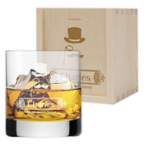 Whisky glass with an engraved name Whisky glass with an engraved name