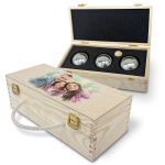 Wooden Box for 3 balls
