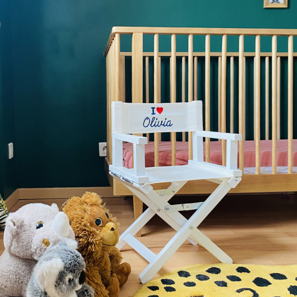 Embroidered Babystar armchair with design
