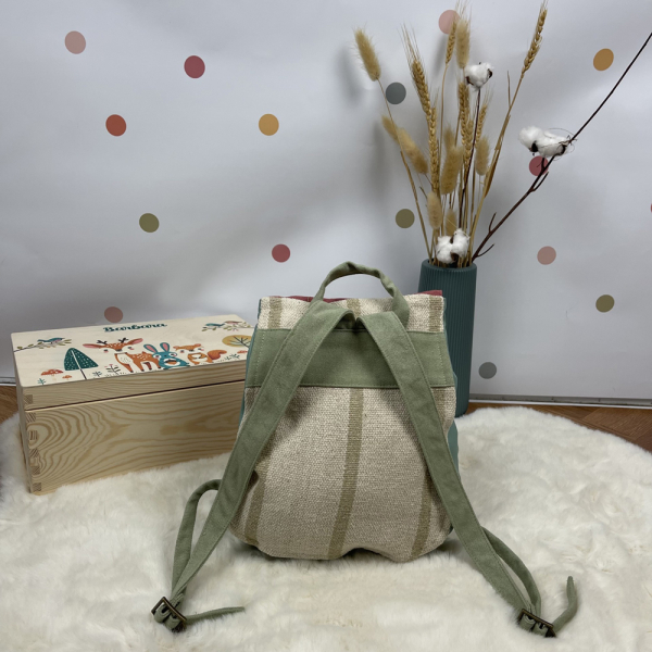 Personalised backpack with child and mouse
