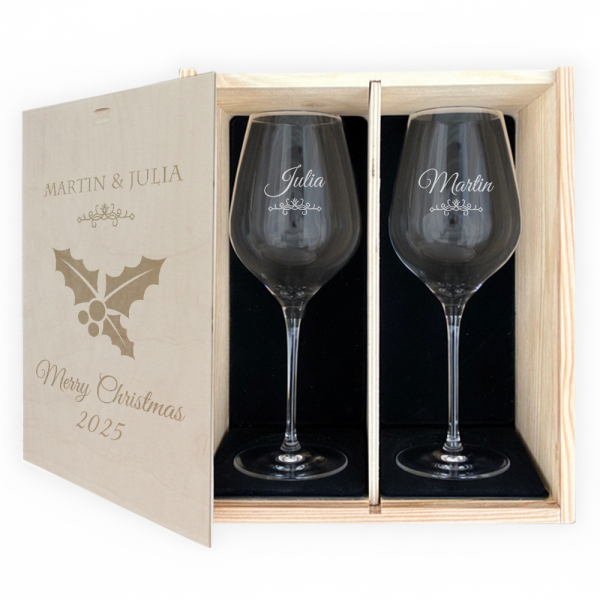 Personalised Christmas gift set with 2 wine glasses