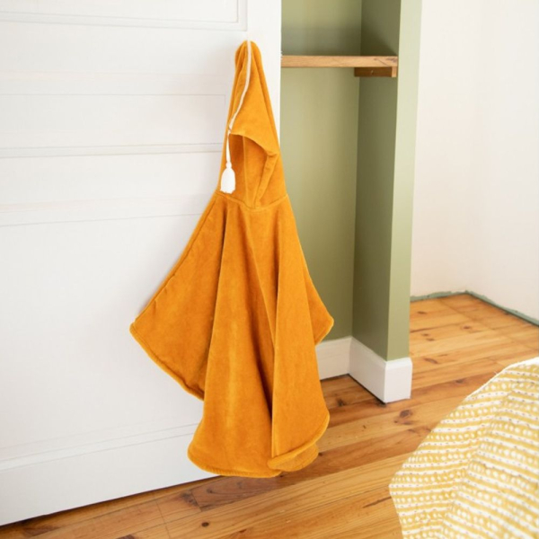 Personalized bath cape for children  Yellow Lion