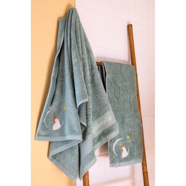 Personalized children's towel 70 x 140 cm - Green Penguin