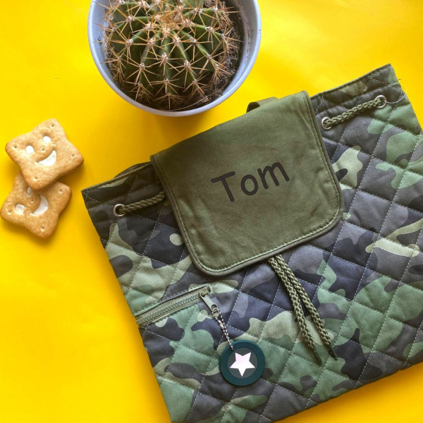 Personalised backpack for children in camouflage